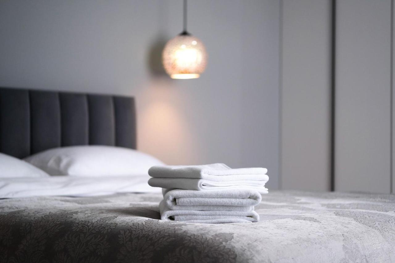 Minimalist Style Apartment With Best Location 키시나우 외부 사진