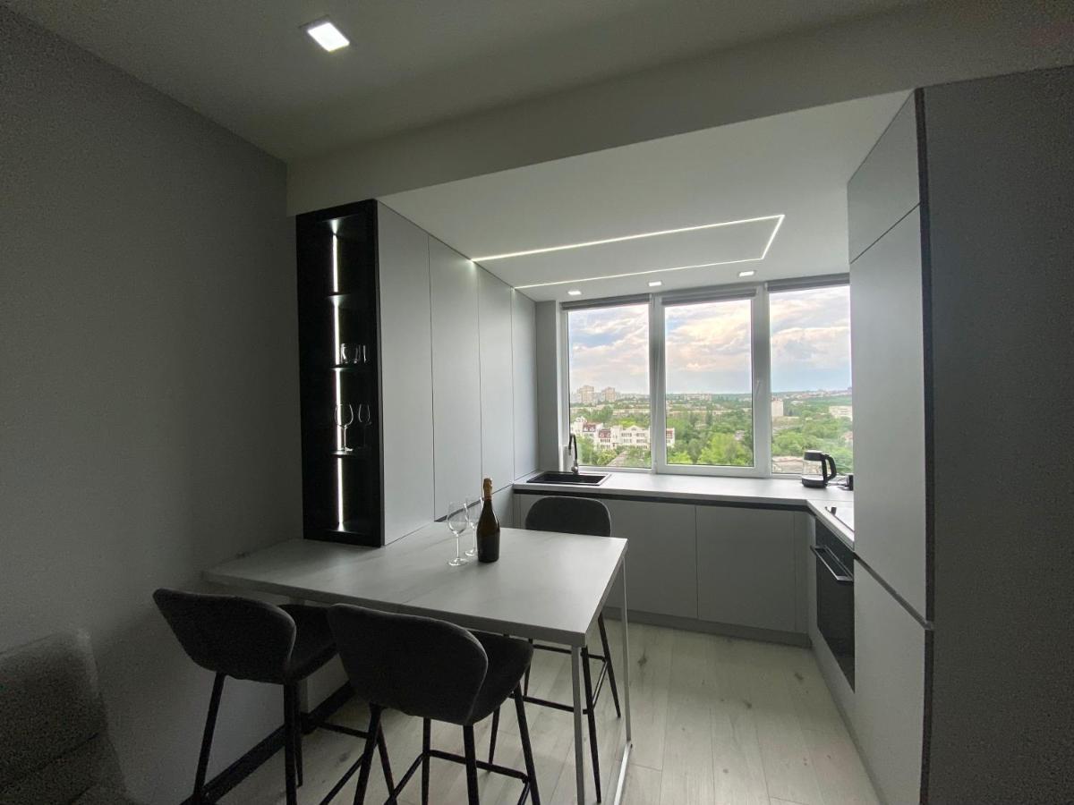 Minimalist Style Apartment With Best Location 키시나우 외부 사진